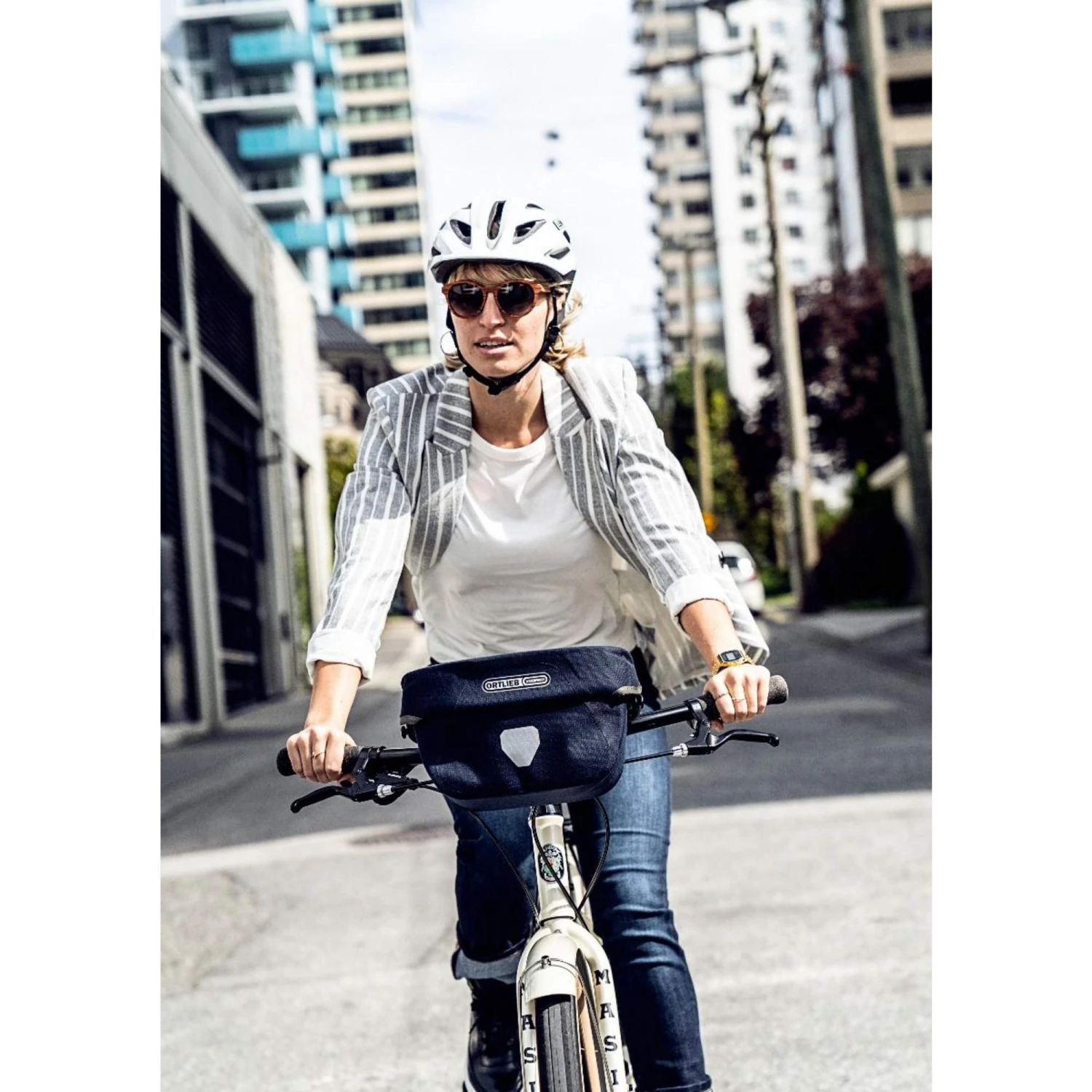 Titelseite 19 Titelseite -Radwelt Geschäft